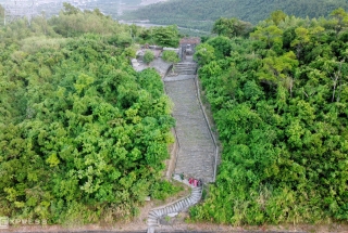 ‘Cổng Trời’ Trên Đỉnh Đèo Ngang 